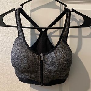 Victoria’s Secret incredible knockout Ultramax sports bra 32D